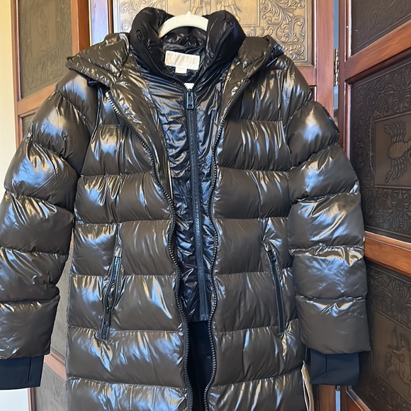 NEW!!!  MICHAEL KORS Water-Resistant Hooded Shiny Logo Print Nylon Puffer Jacket - Picture 14 of 17